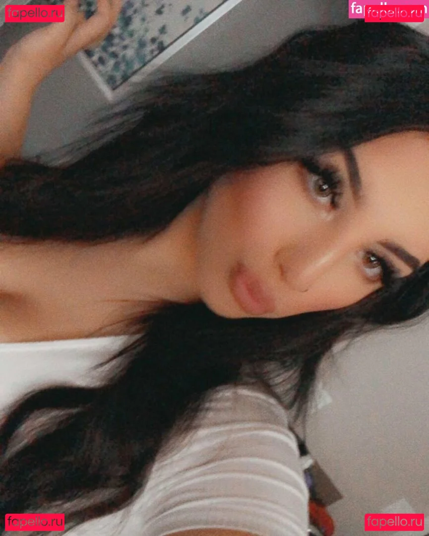 Isabelle Maltais Onlyfans Photo Gallery 