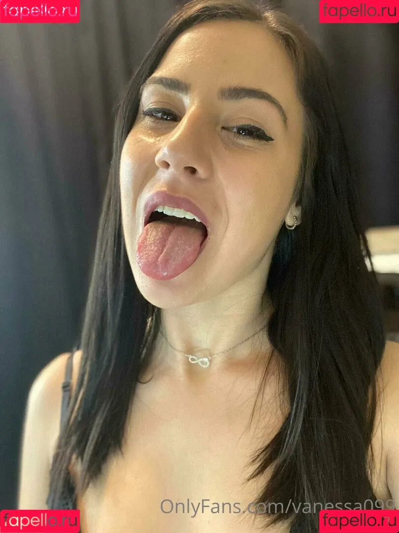 vanessa099 Onlyfans Photo Gallery 