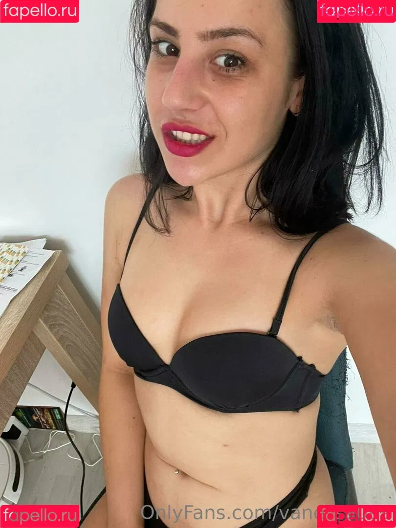 vanessa099 Onlyfans Photo Gallery 
