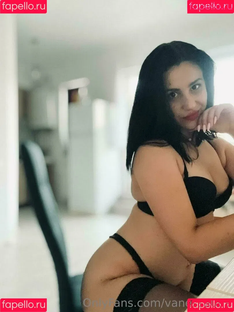 vanessa099 Onlyfans Photo Gallery 