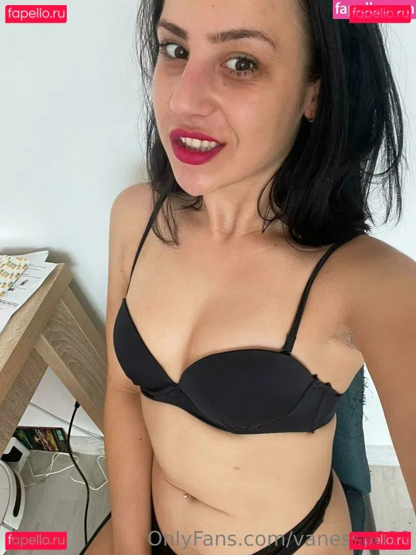 vanessa099 Onlyfans Photo Gallery 