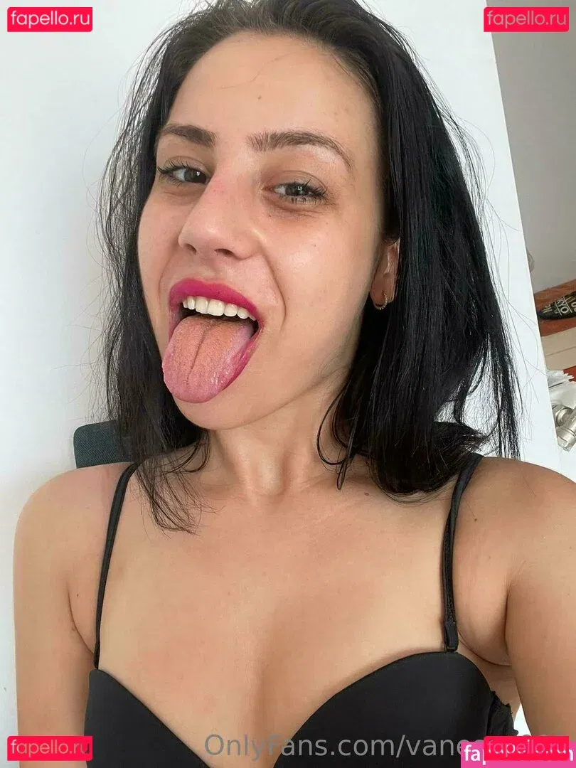 vanessa099 Onlyfans Photo Gallery 