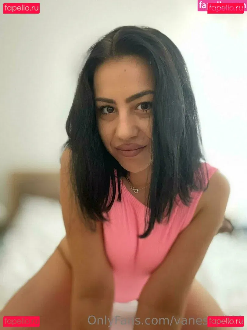 vanessa099 Onlyfans Photo Gallery 