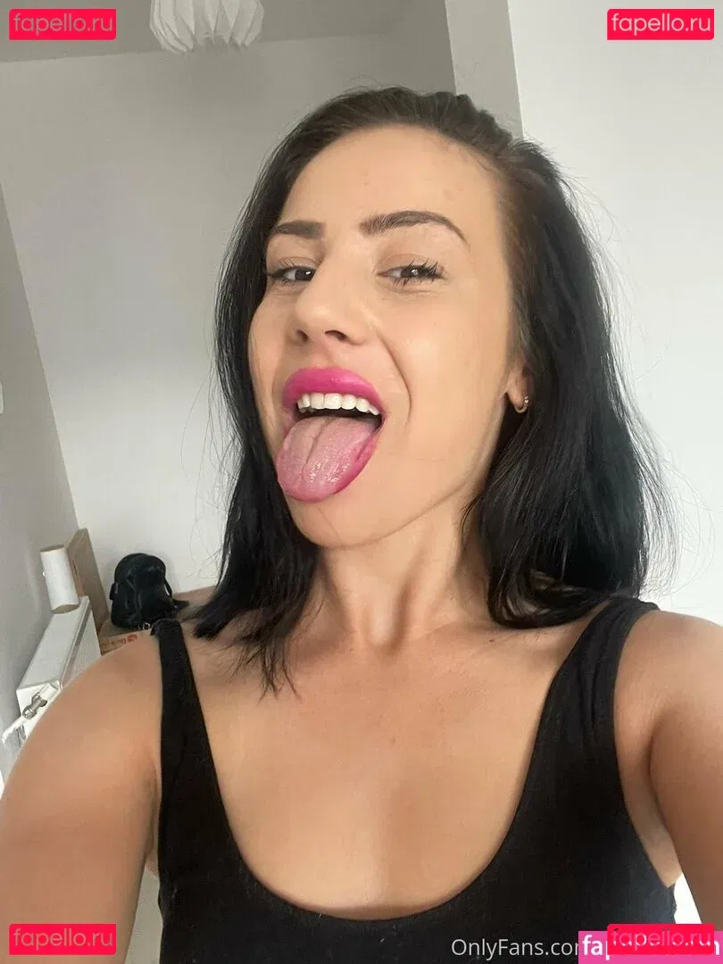 vanessa099 Onlyfans Photo Gallery 