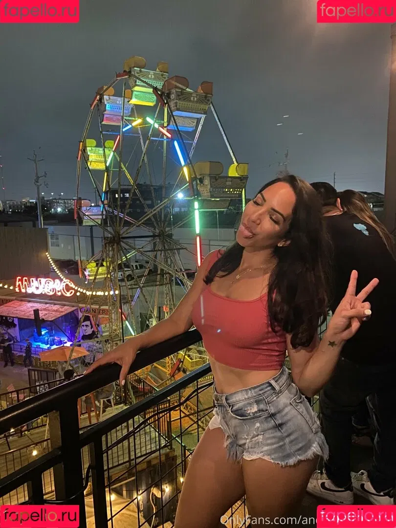 Andrea Boldbody Onlyfans Photo Gallery 