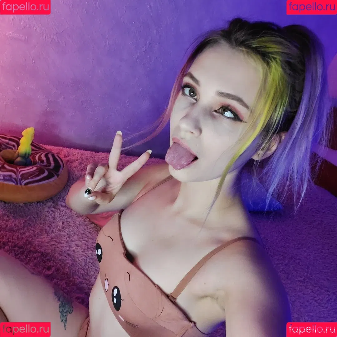 Amelie Weed Onlyfans Photo Gallery 