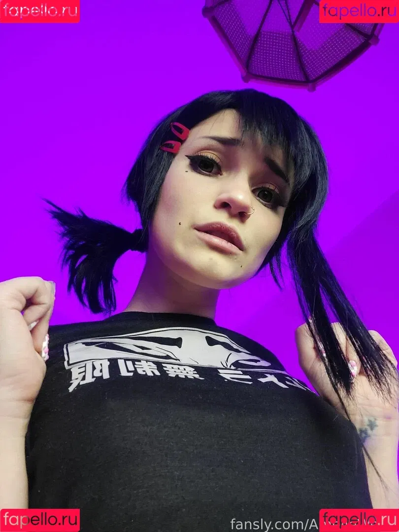 Amelie Weed Onlyfans Photo Gallery 