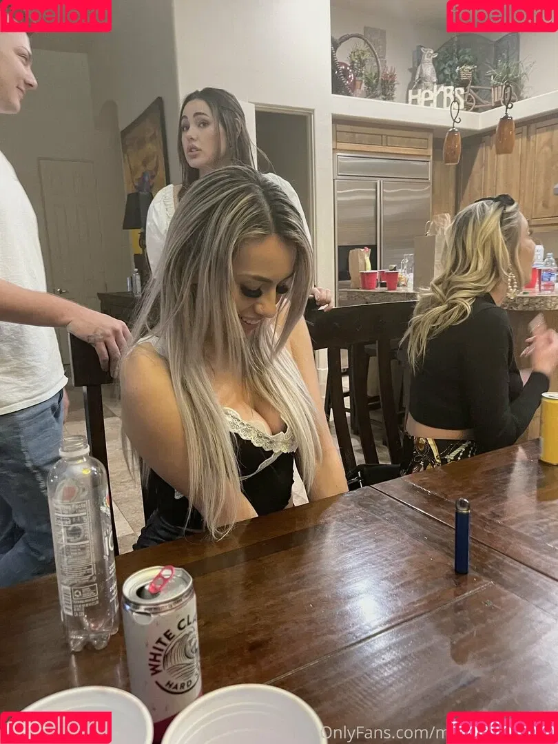 Milaharperxoxo Onlyfans Photo Gallery 