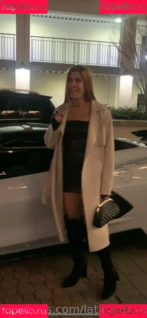latinafoxy69 Onlyfans Photo Gallery 