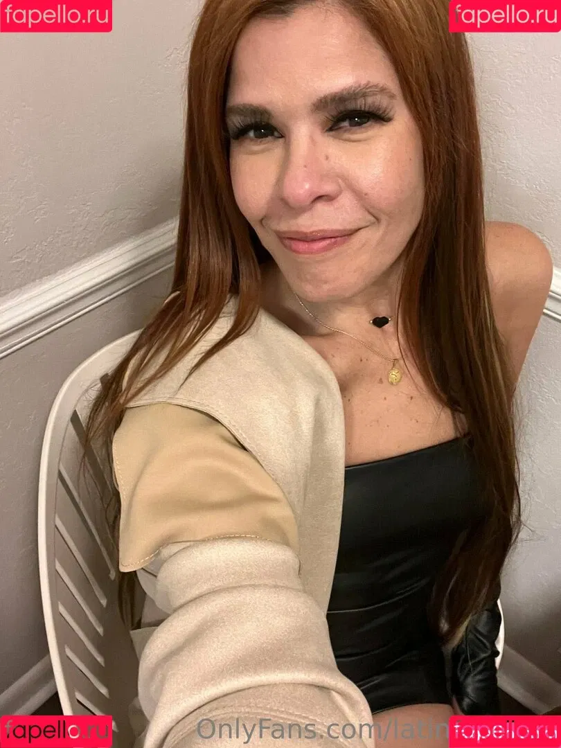 latinafoxy69 Onlyfans Photo Gallery 