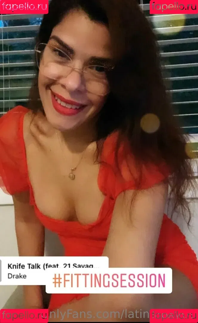latinafoxy69 Onlyfans Photo Gallery 