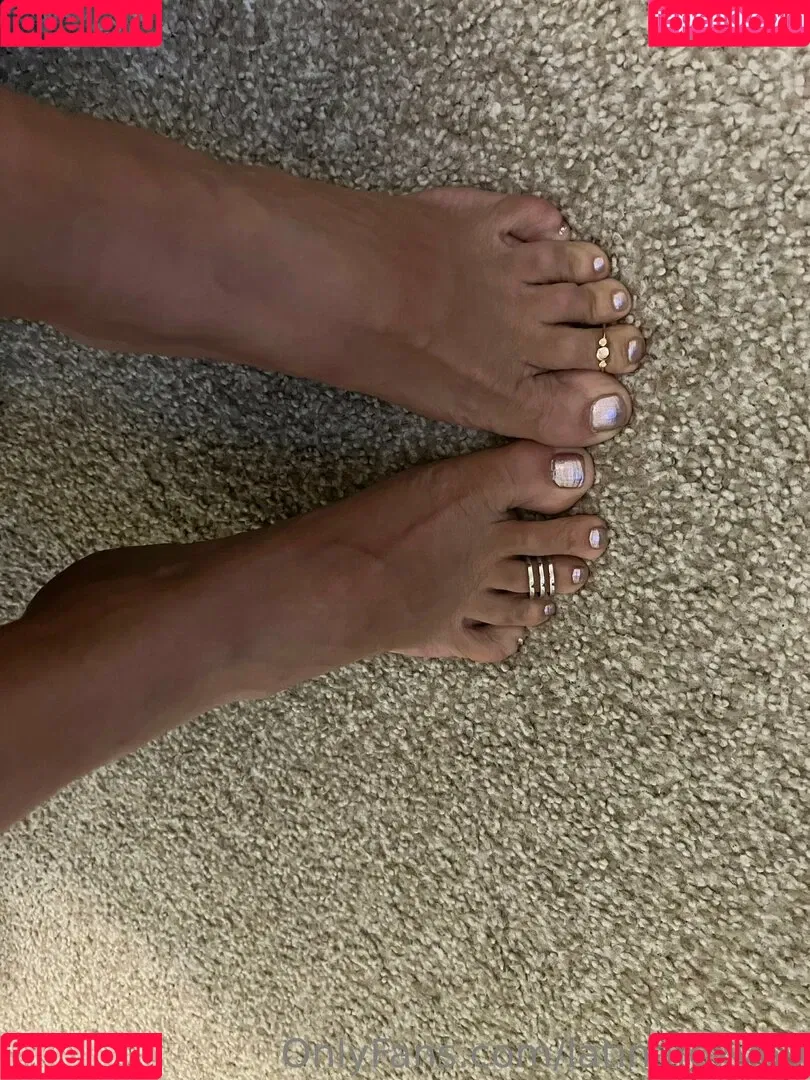 latinafoxy69 Onlyfans Photo Gallery 