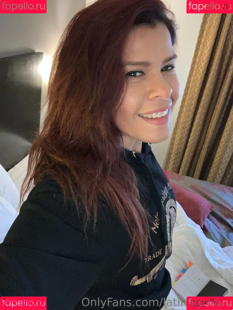 latinafoxy69 Onlyfans Photo Gallery 