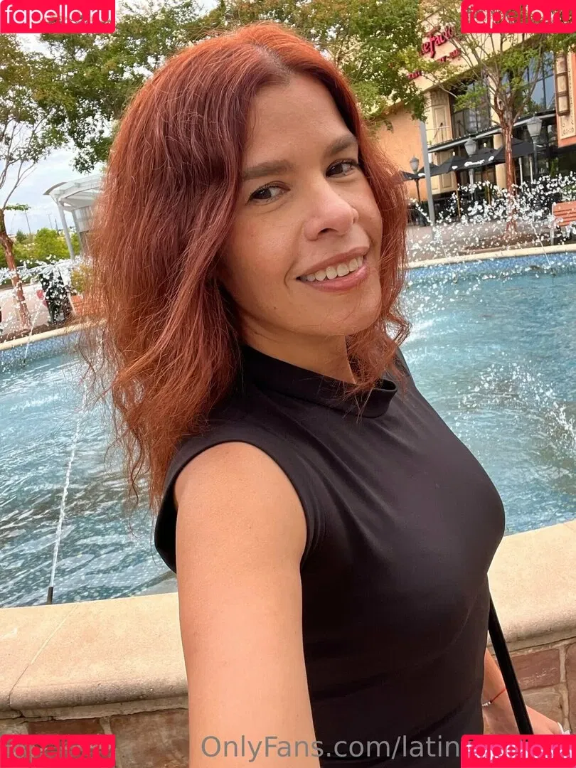 latinafoxy69 Onlyfans Photo Gallery 