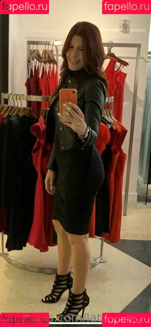 latinafoxy69 Onlyfans Photo Gallery 