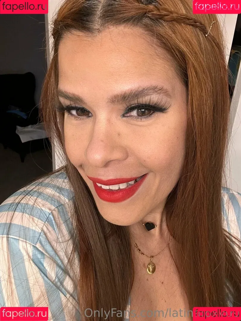 latinafoxy69 Onlyfans Photo Gallery 