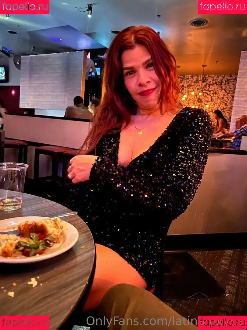latinafoxy69 Onlyfans Photo Gallery 