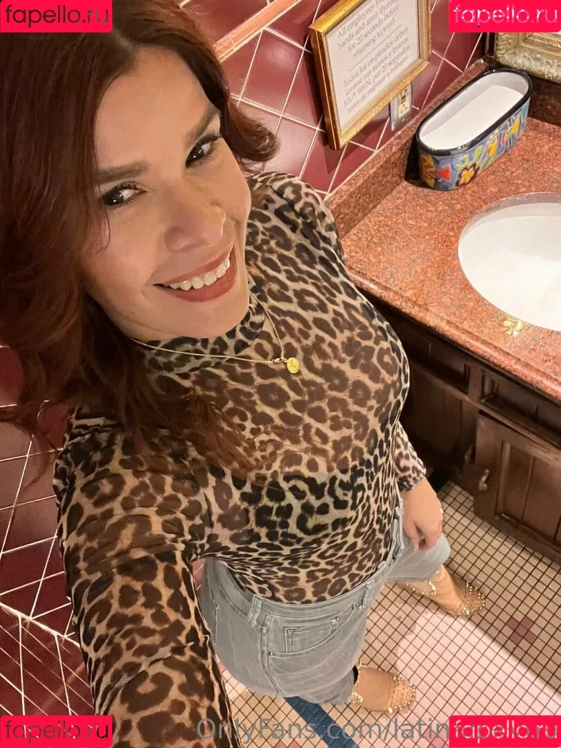 latinafoxy69 Onlyfans Photo Gallery 