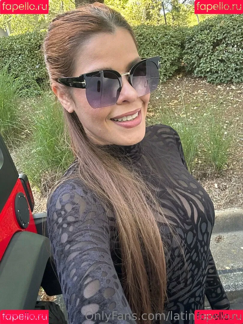latinafoxy69 Onlyfans Photo Gallery 