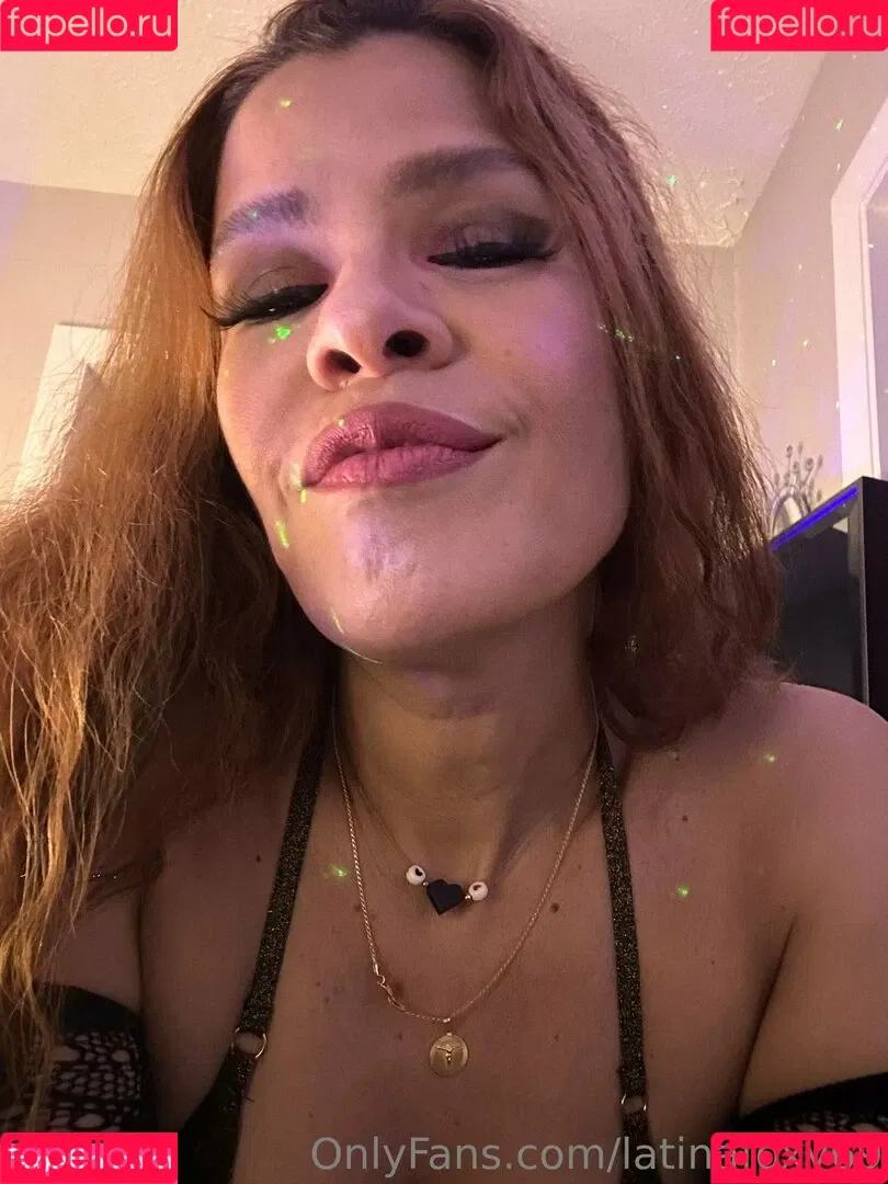 latinafoxy69 Onlyfans Photo Gallery 
