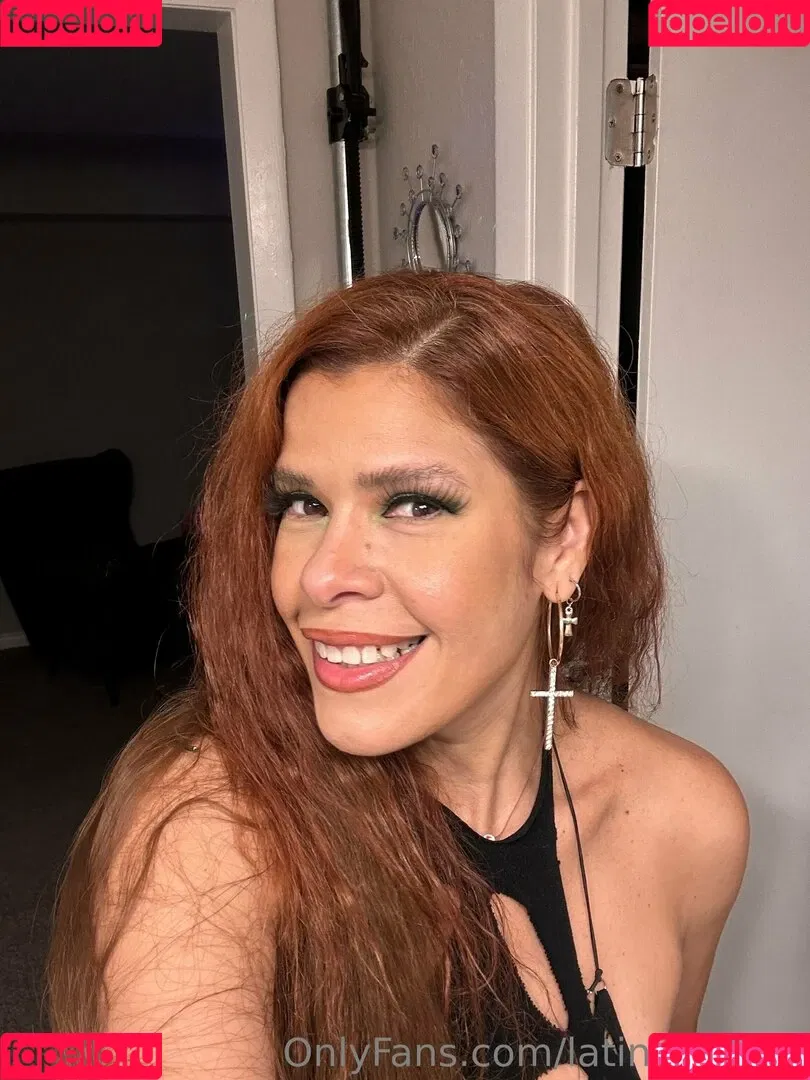 latinafoxy69 Onlyfans Photo Gallery 