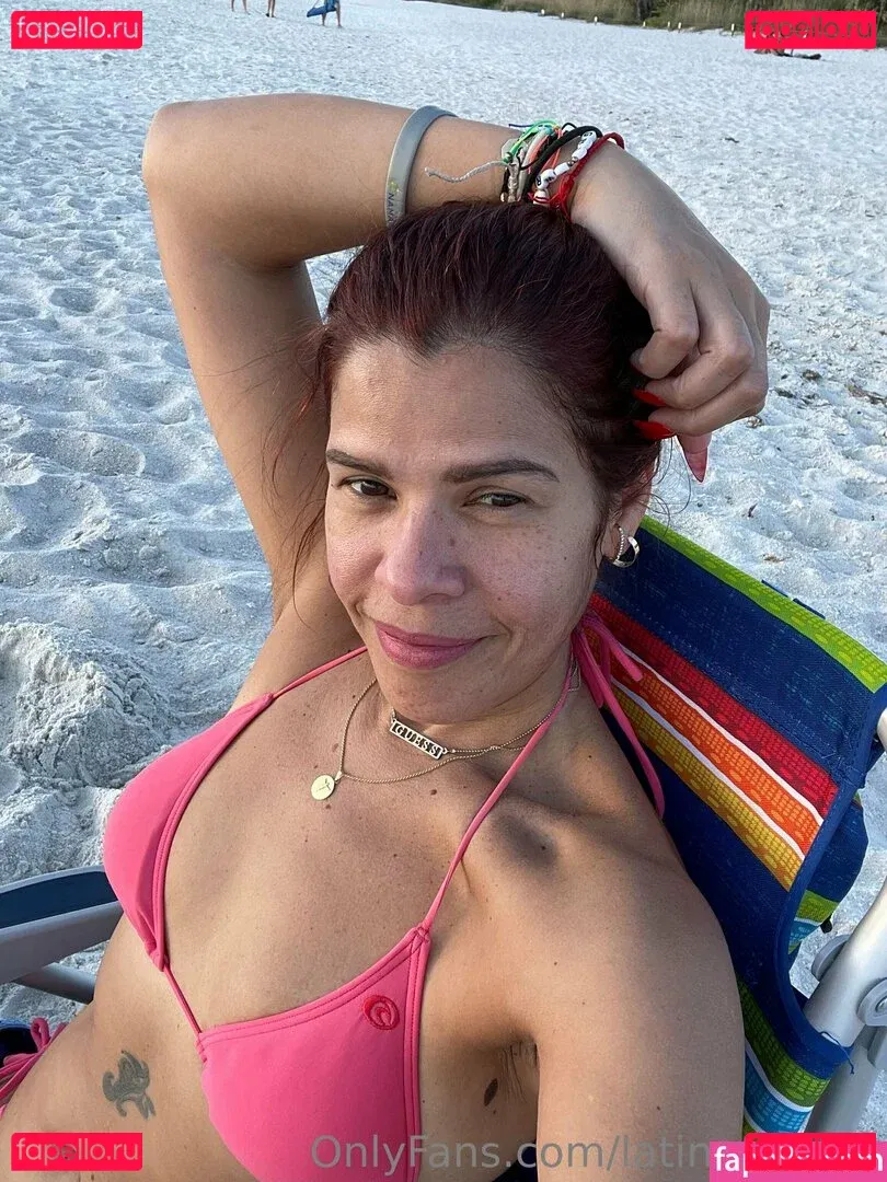 latinafoxy69 Onlyfans Photo Gallery 