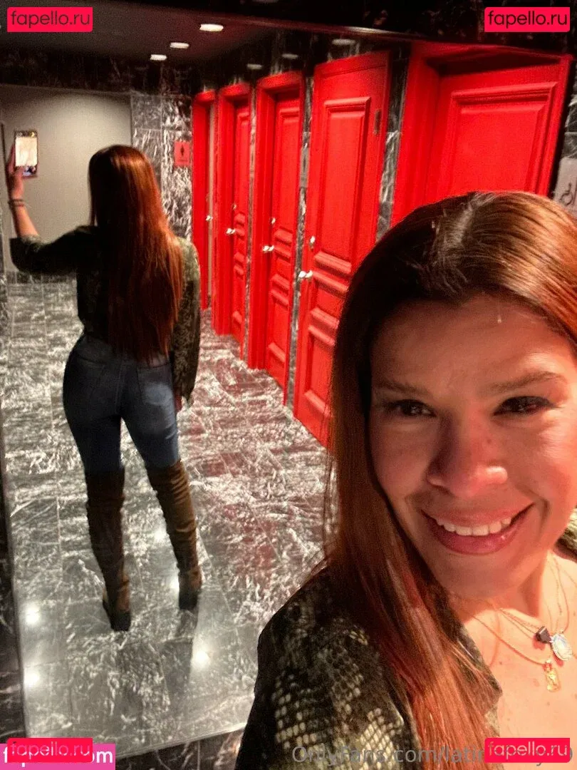 latinafoxy69 Onlyfans Photo Gallery 