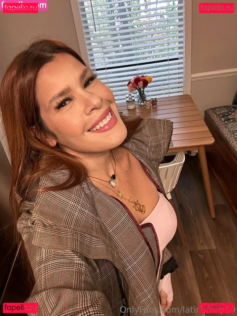 latinafoxy69 Onlyfans Photo Gallery 