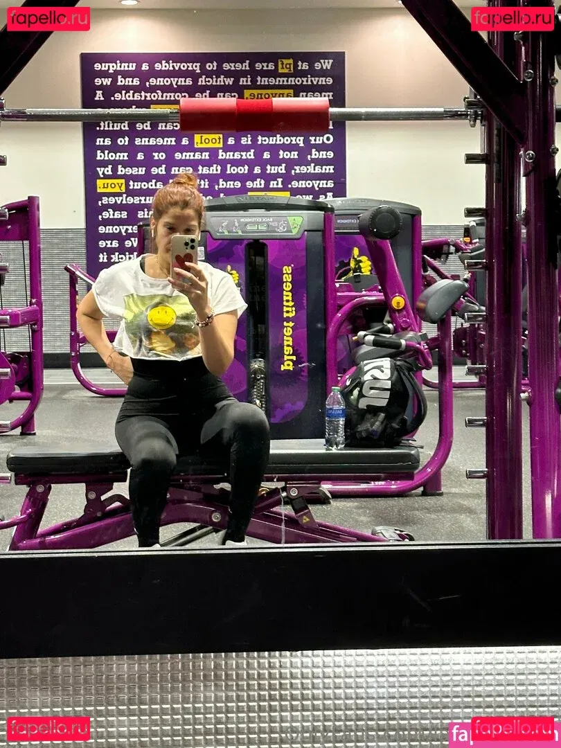 latinafoxy69 Onlyfans Photo Gallery 