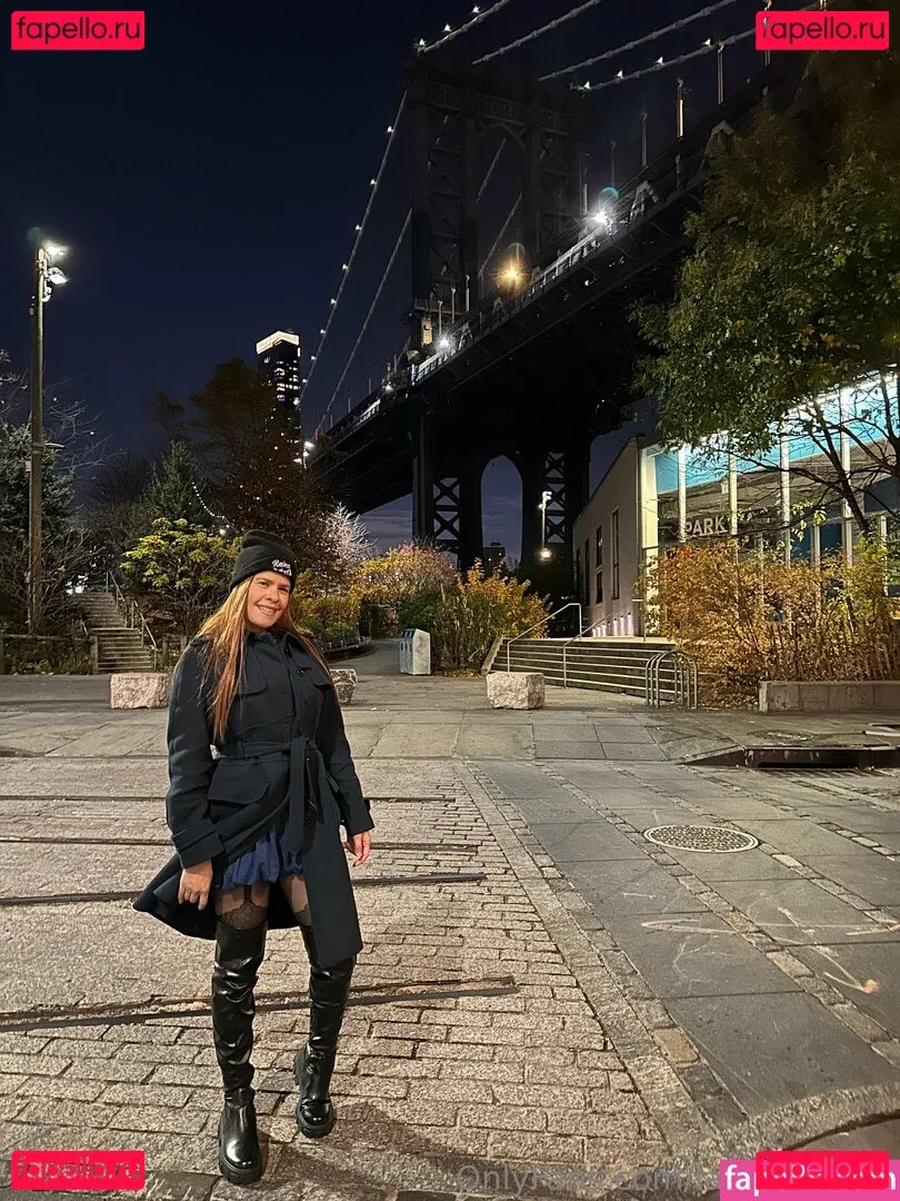 latinafoxy69 Onlyfans Photo Gallery 