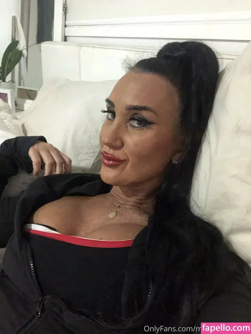 Kendra Banks Onlyfans Photo Gallery 