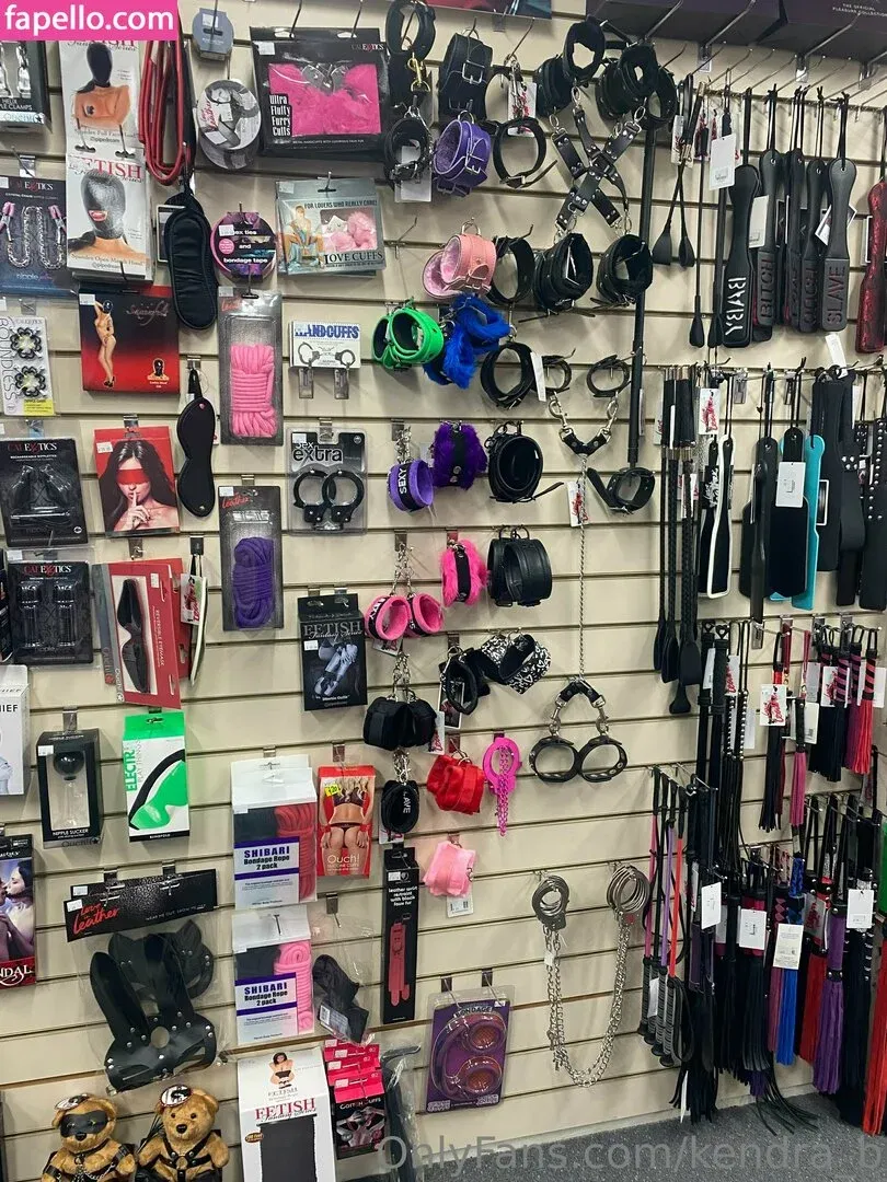 Kendra Banks Onlyfans Photo Gallery 