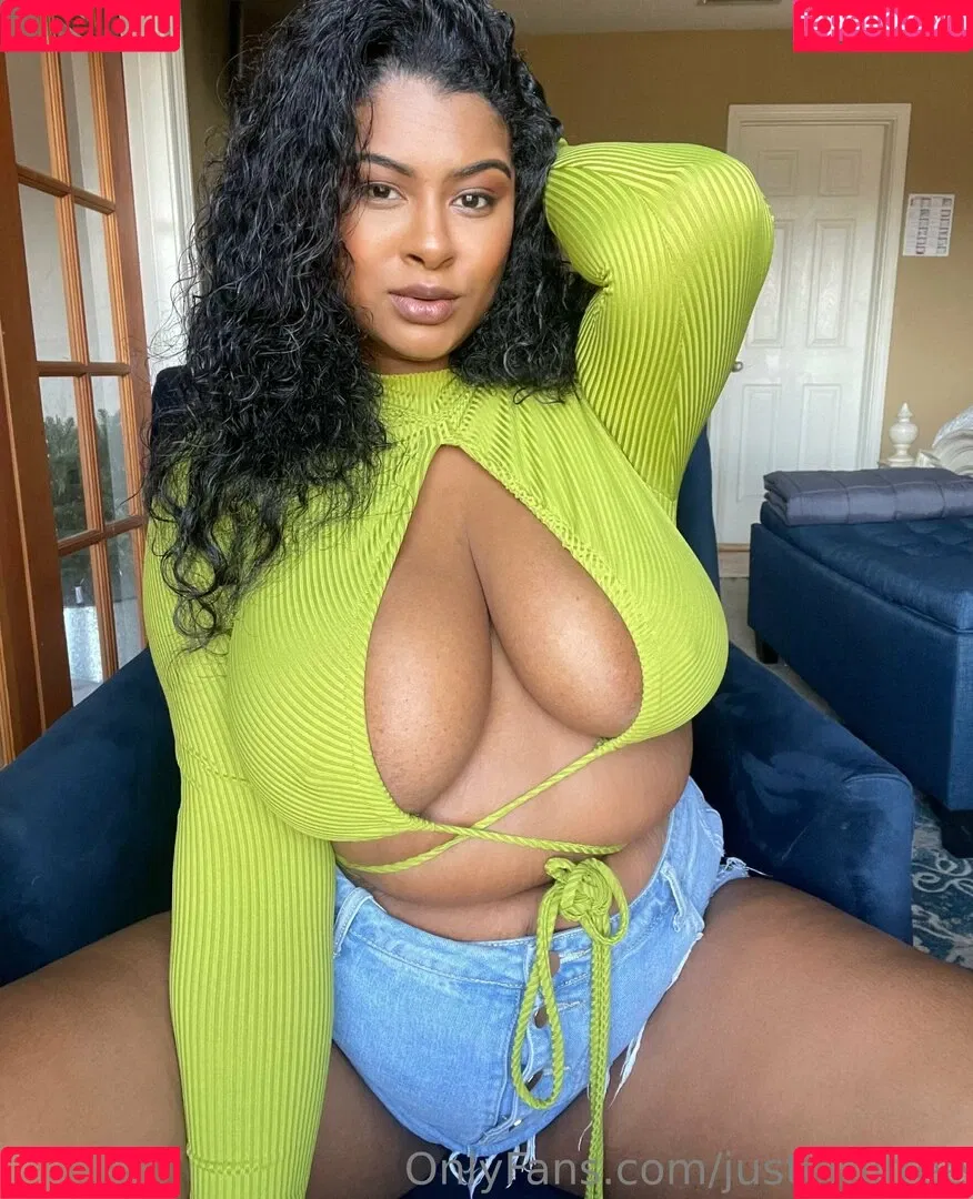 justomifree Onlyfans Photo Gallery 