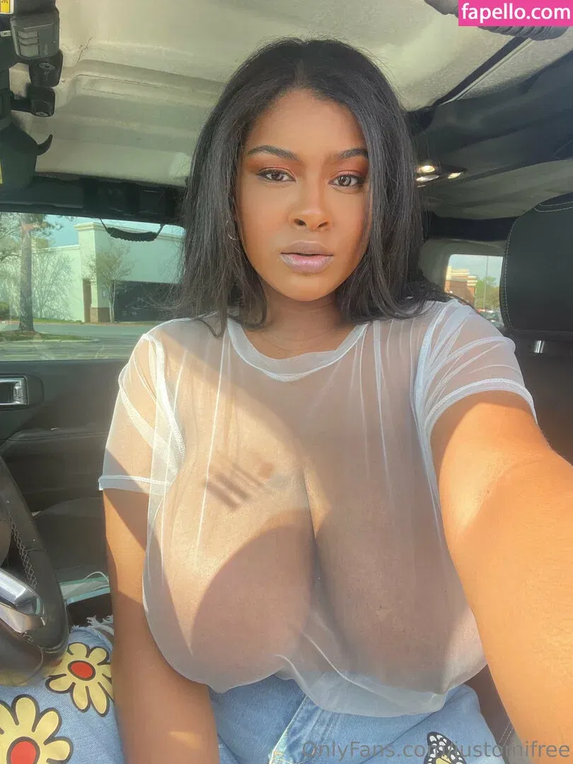 justomifree Onlyfans Photo Gallery 