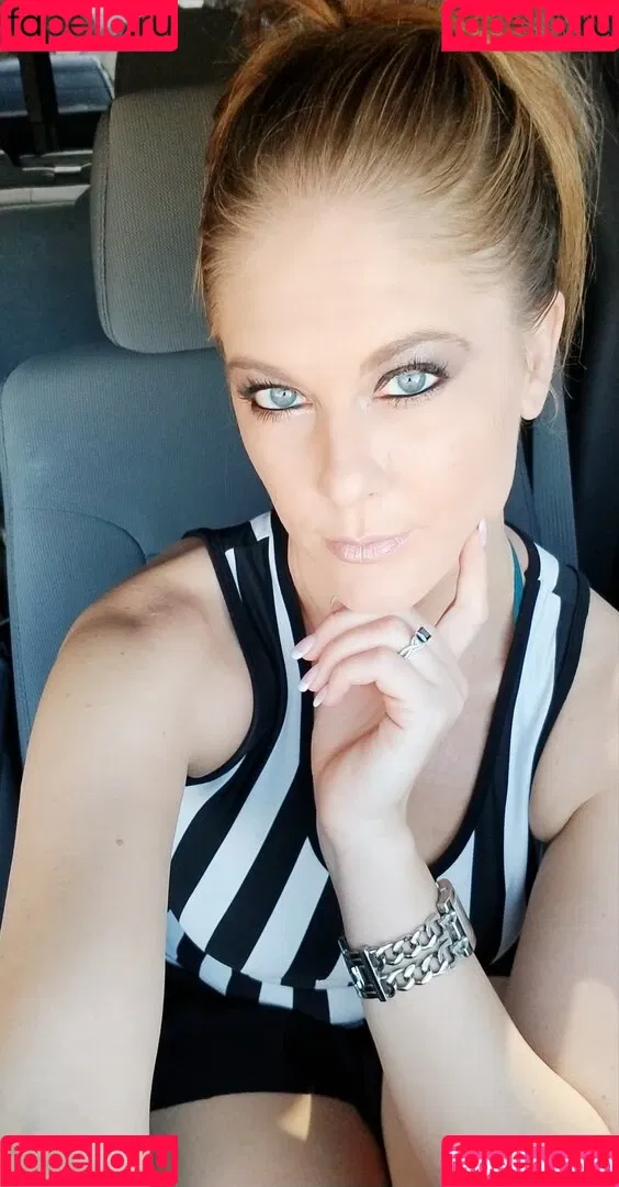 LasVegasHotwife Onlyfans Photo Gallery 