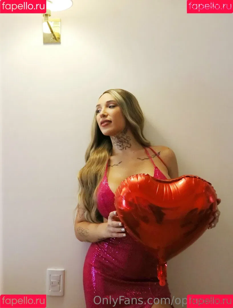 ophelia.xx Onlyfans Photo Gallery 