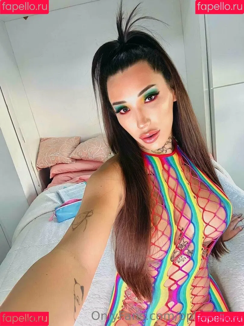 ophelia.xx Onlyfans Photo Gallery 