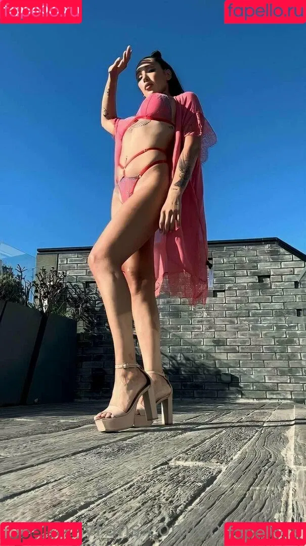 ophelia.xx Onlyfans Photo Gallery 