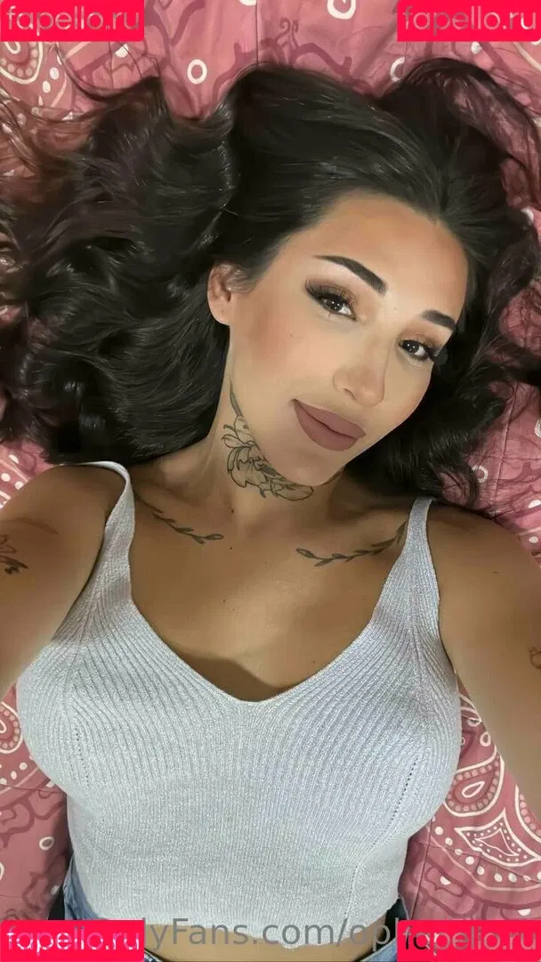 ophelia.xx Onlyfans Photo Gallery 