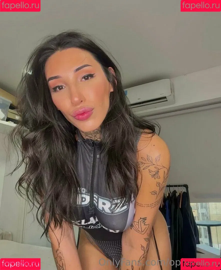 ophelia.xx Onlyfans Photo Gallery 
