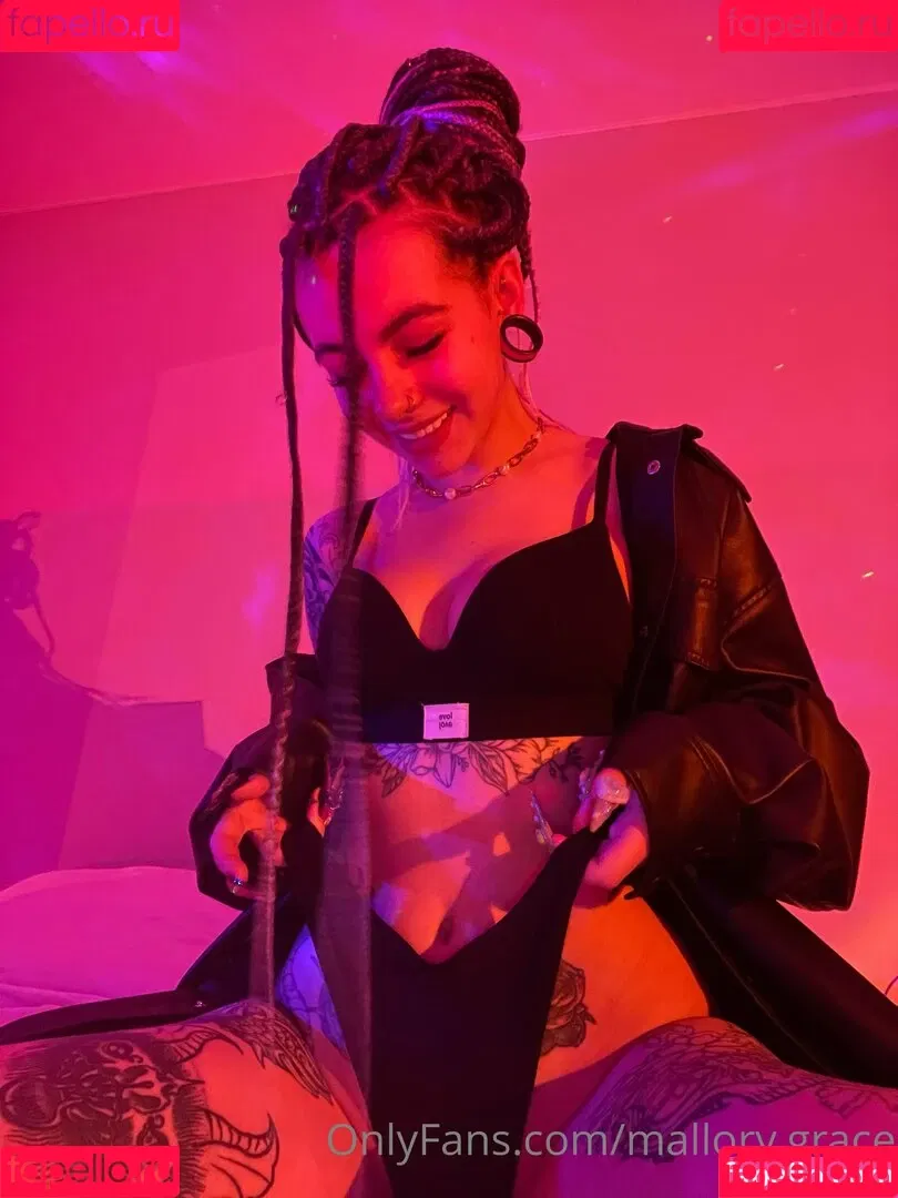 mallory.grace Onlyfans Photo Gallery 