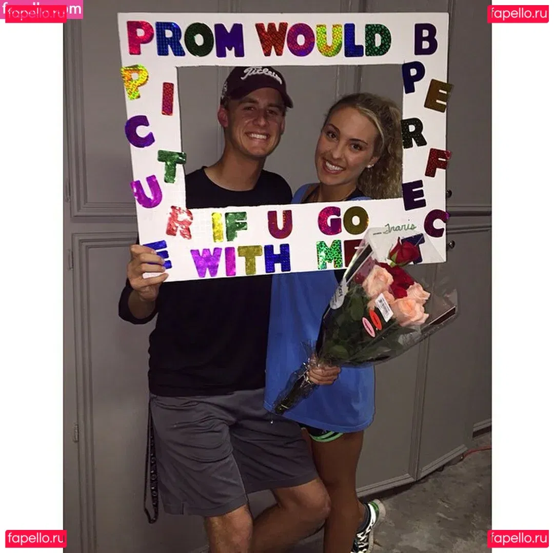 Caroline Wall Onlyfans Photo Gallery 