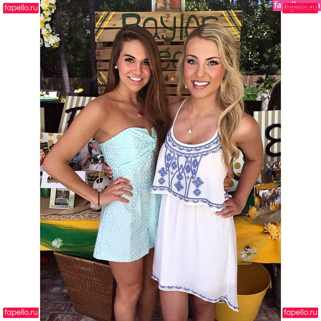 Caroline Wall Onlyfans Photo Gallery 