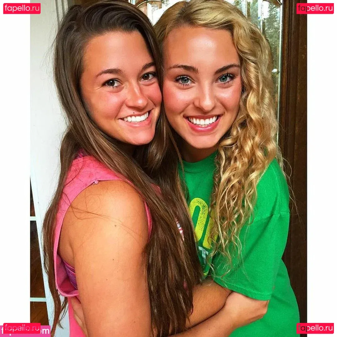 Caroline Wall Onlyfans Photo Gallery 