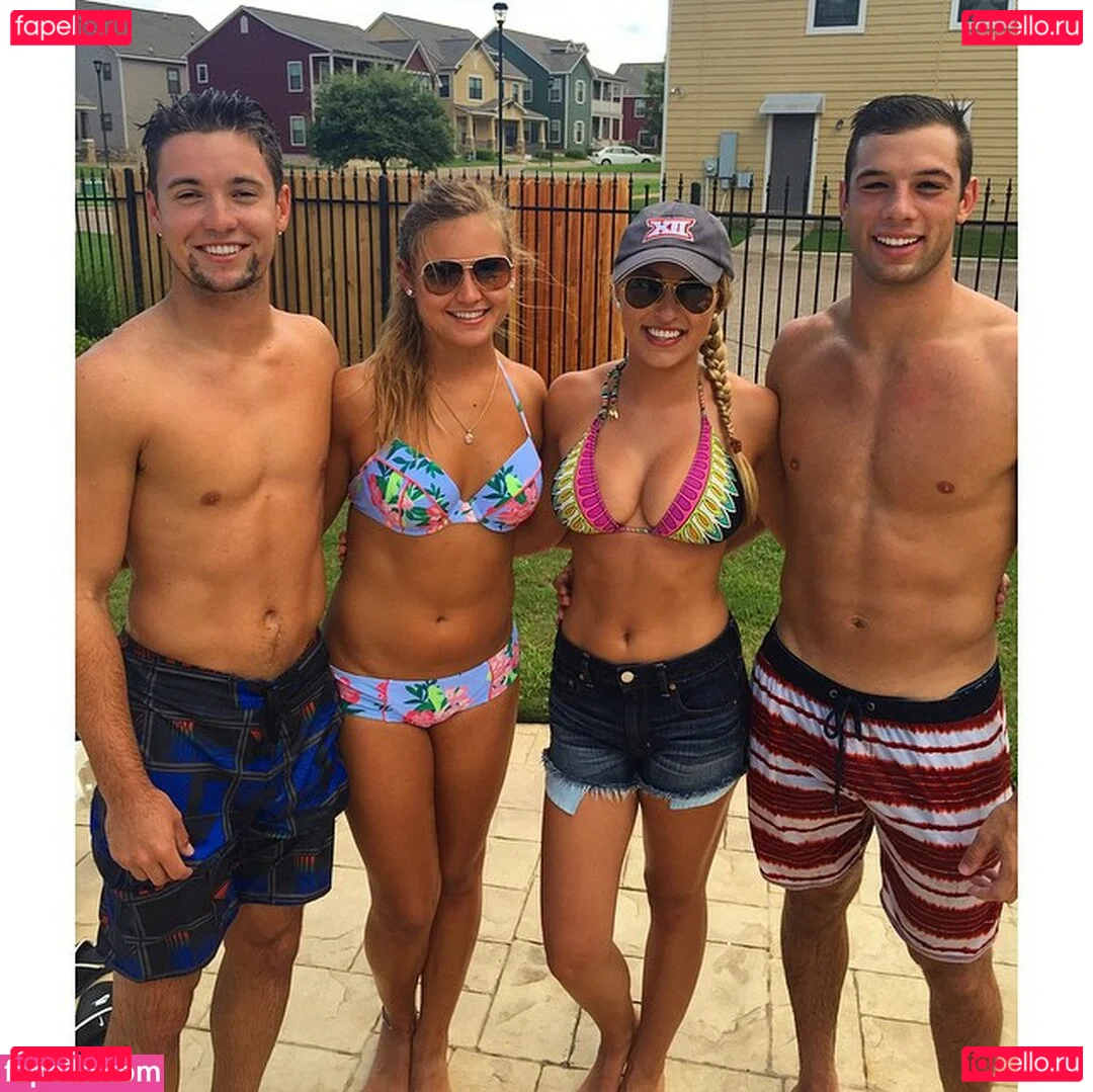 Caroline Wall Onlyfans Photo Gallery 