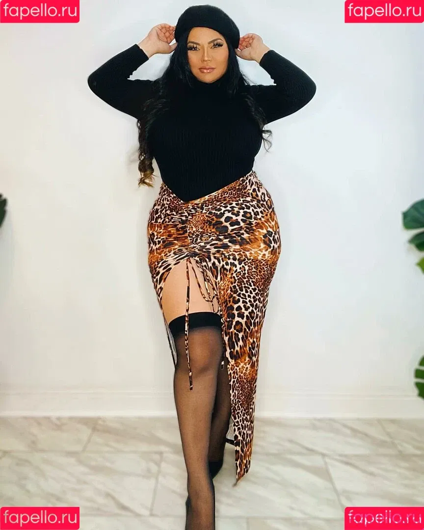 Mizuki Brown Onlyfans Photo Gallery 