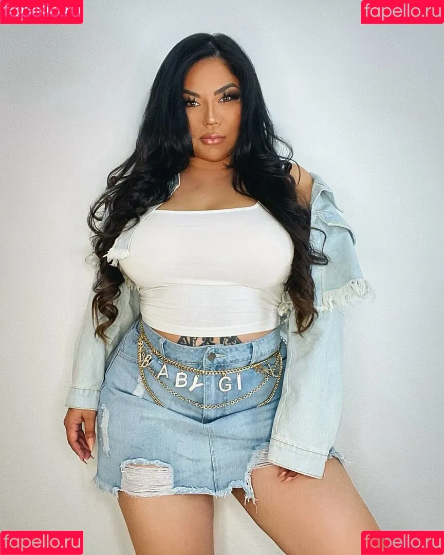 Mizuki Brown Onlyfans Photo Gallery 