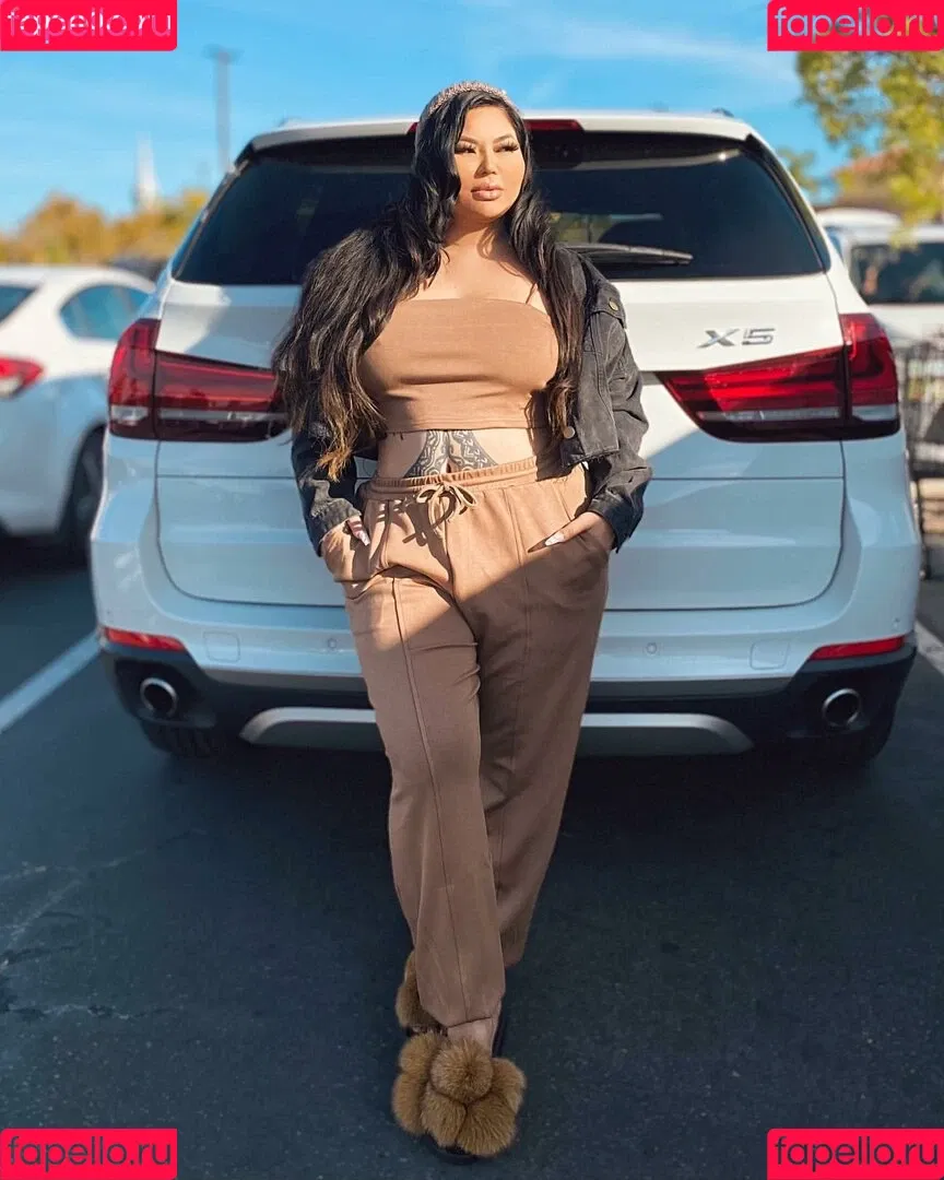Mizuki Brown Onlyfans Photo Gallery 