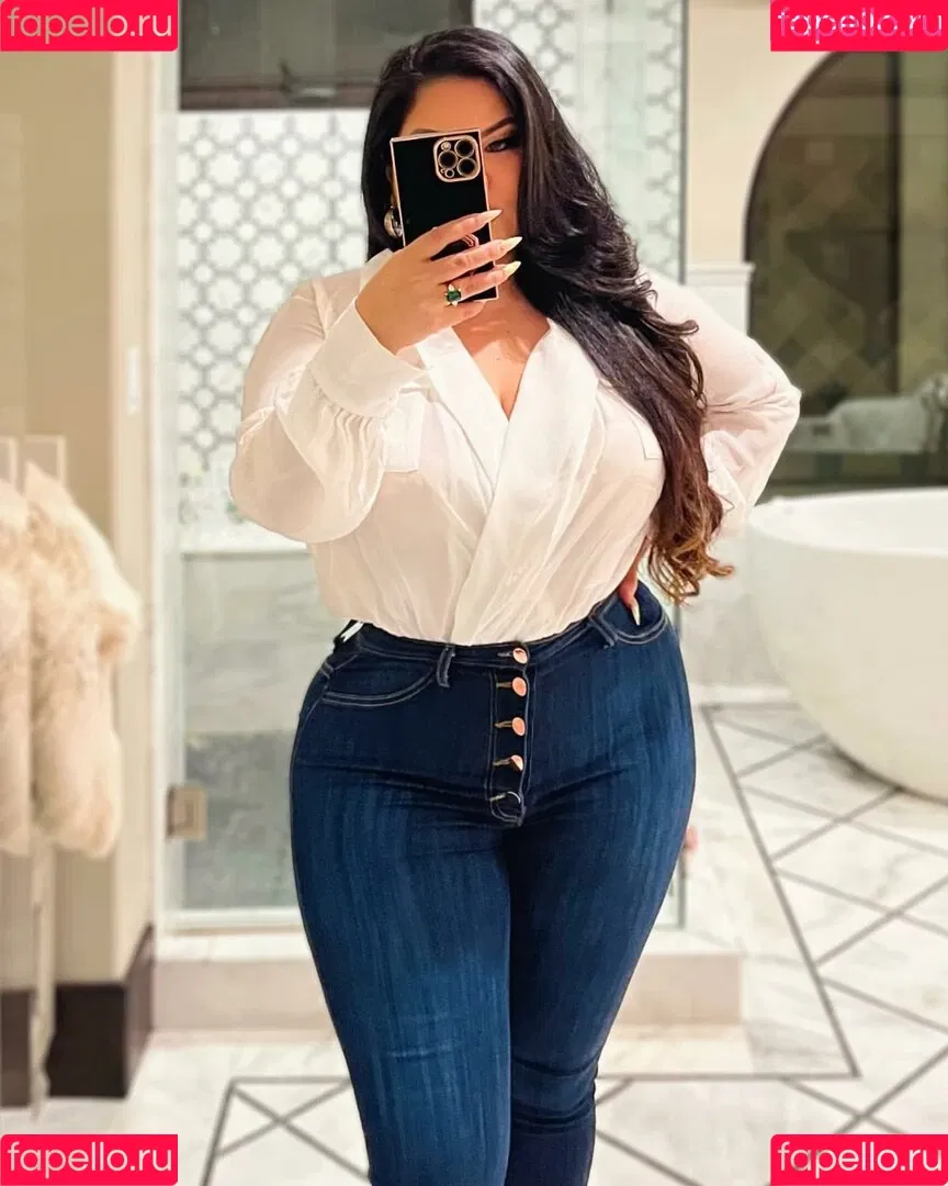 Mizuki Brown Onlyfans Photo Gallery 
