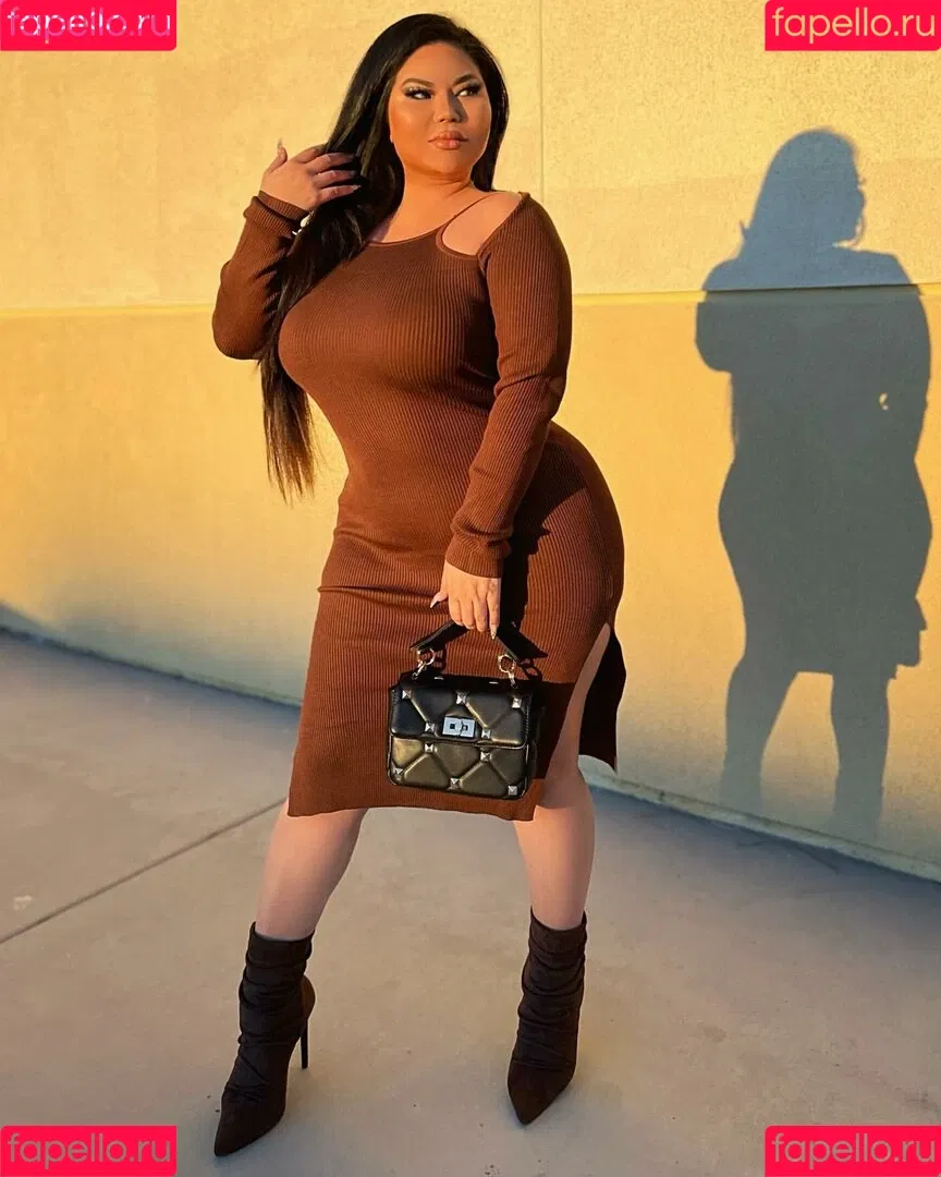 Mizuki Brown Onlyfans Photo Gallery 